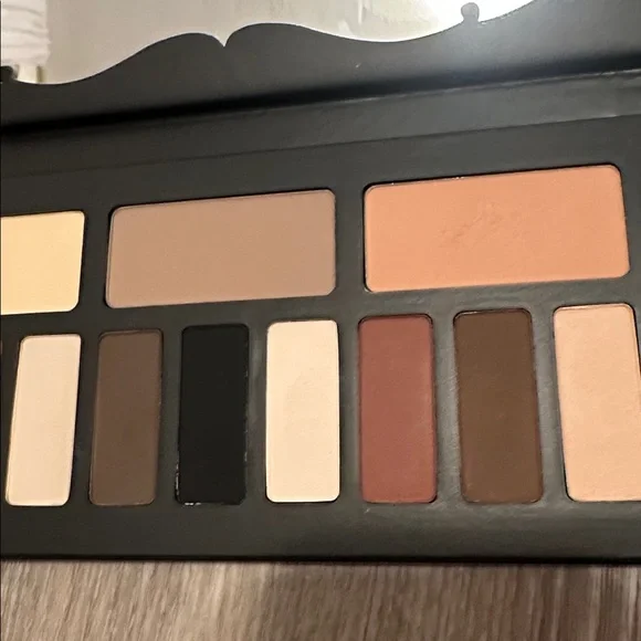 Kat Von D Shade + Light Palette - Picture 4 of 5